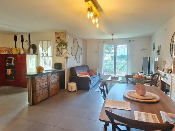 Villa Limoux,trois chambres,belle pièce a vivre, en parfait état