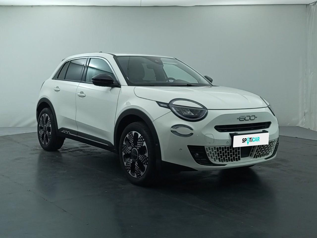 Fiat 600 t-gen 3 1.2 hybrid 110ch edct6 la prima — photo 7