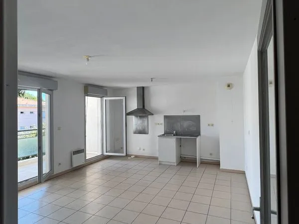 SAINT-CHAMAS CENTRE - T3 - 59 m²