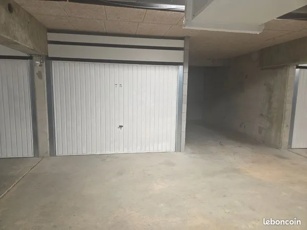 Garage box fermé
