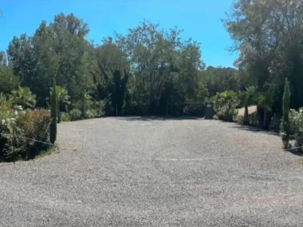 Terrain de 1000m²