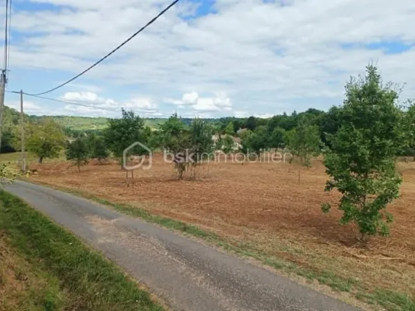 Terrain 5771 m²