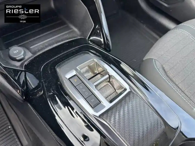 Peugeot 208 puretech 100 s&amp;s eat8 — photo 14