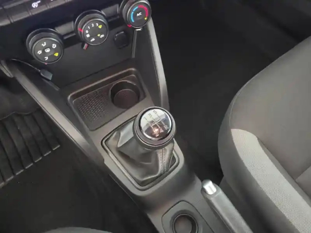 Dacia Duster eco-g 100 4x2 — photo 30