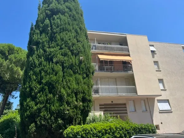 Appartement 4 pièces 100 m²
