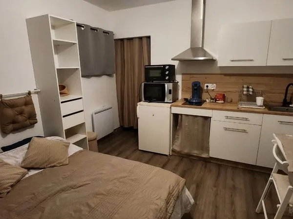 Studio meublé Artas entièrement rénové - ARTAS - 490 TOUT compris