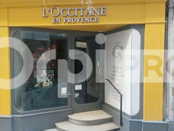 MANOSQUE - LOCAL COMMERCIAL à louer
