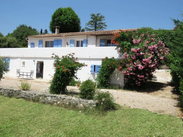 Maison 8 pièces 180 m²