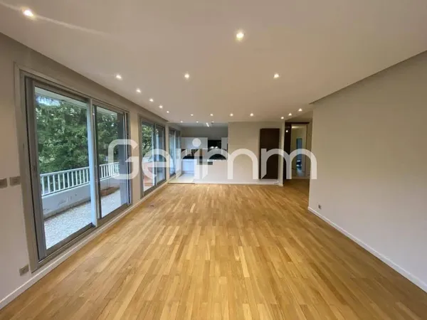 Appartement 3 pièces 102 m²