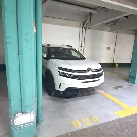 Parking/box 16 m² Paris