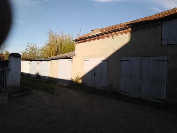 garage+de+15m2+en+plein+centre+ville+de+rouanne
