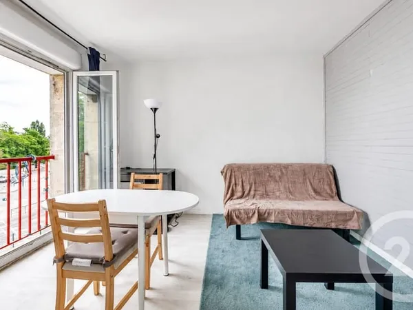 Studio 1 pièce 17 m²