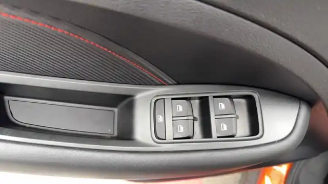 Mg Zs 1.0l t-gdi 111ch 2wd — photo 11