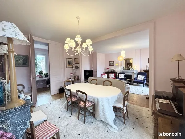 Appartement 4 pièces 142 m²