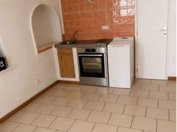 Appartement Location La Motte-du-Caire 1p 21m² 390€