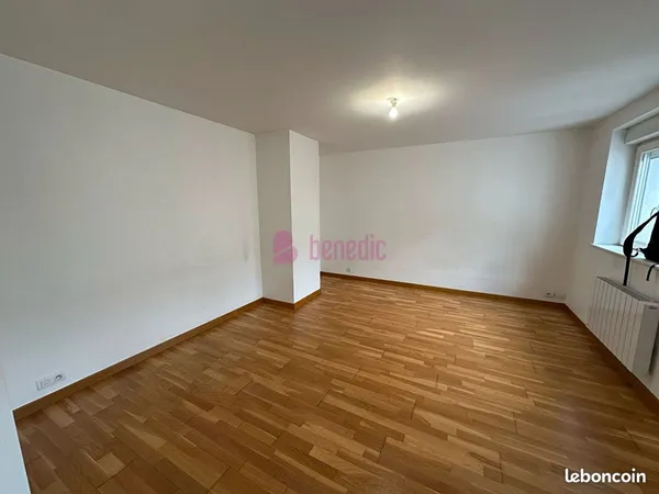 Studio 1 pièce 33 m²