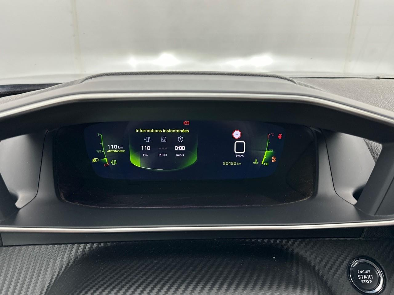 Peugeot 2008 puretech 130 s&s bvm6 allure pack — photo 21