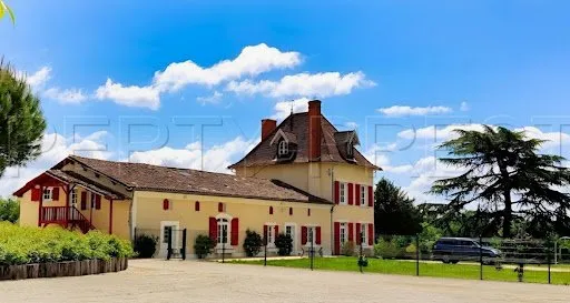Propriété 600 m²