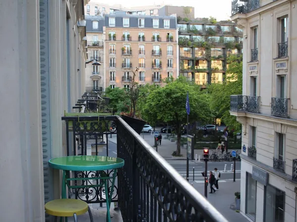 Loue chambre en colocation dans appartement