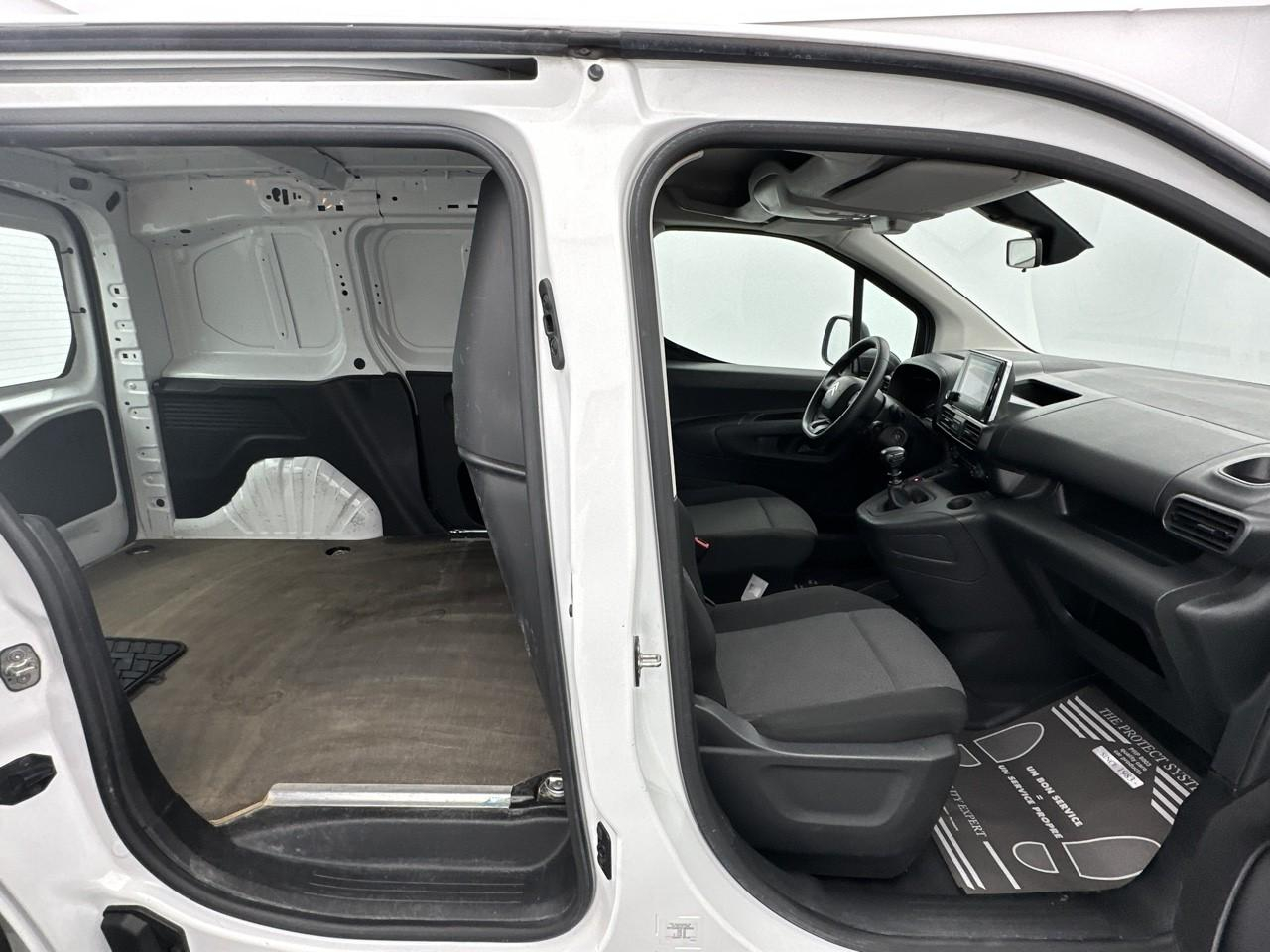 Citroën Berlingo van m 650 puretech 110 s&s bvm6 club — photo 12