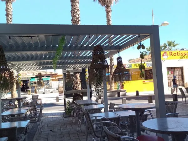 Pizzeria restauration rapide + appartement f2