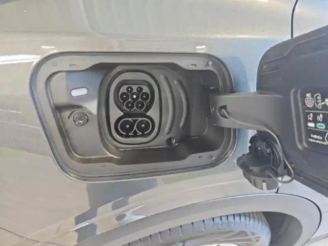 Ford Explorer 286ch extended range 79kwh select rwd — photo 12