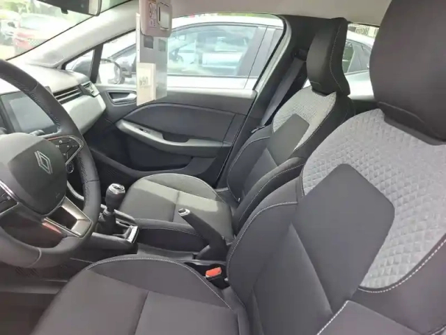 Renault Clio tce 90 ch gsr2 — photo 24