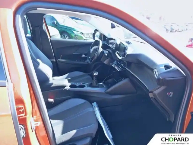 Peugeot 2008 puretech 100 s&amp;s bvm6 — photo 13