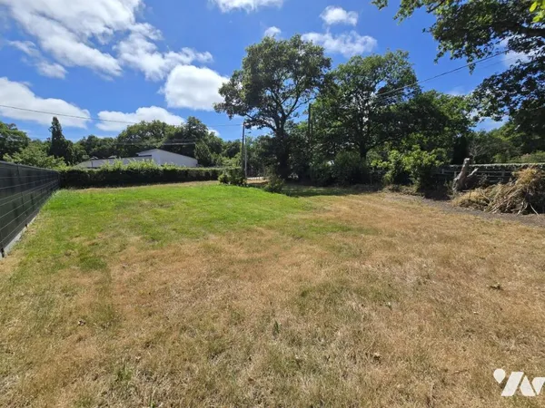 Terrain 485 m²