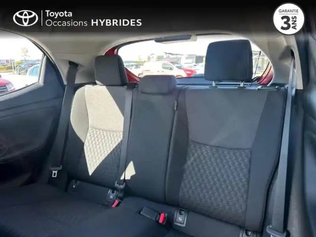 Toyota Yaris 116h dynamic 5p my21 — photo 12