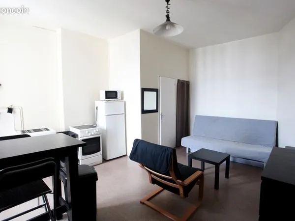 Studio meublé et équipé 24m²