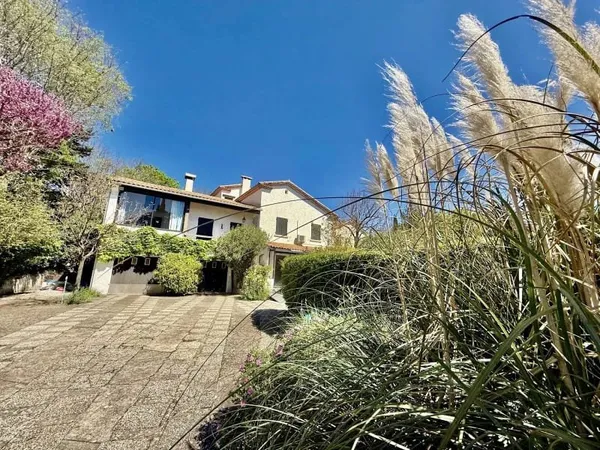 Maison 7 pièces 185 m²