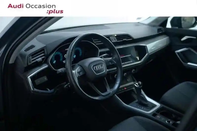 Audi Q3 35 tfsi 150 ch s tronic 7 — photo 16