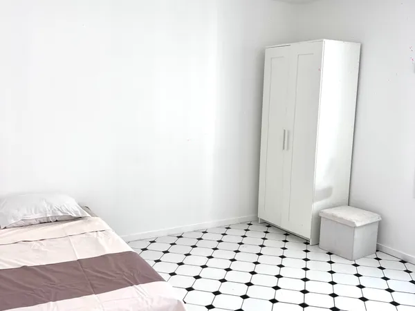 Loue chambre en colocation dans appartement