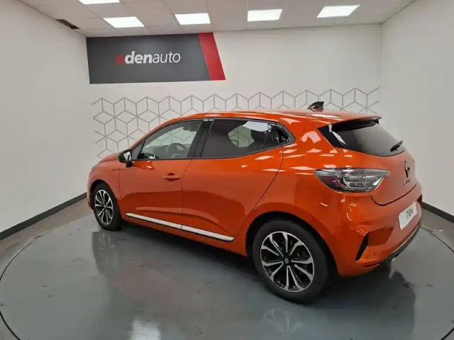 Renault Clio tce 90 ch gsr2 — photo 5