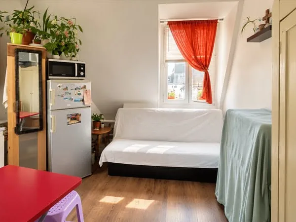 Studio 1 pièce 13 m²