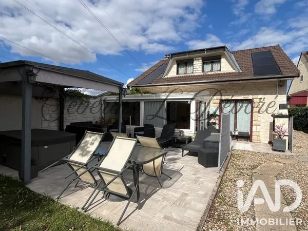 Maison 8 pièces 145 m²