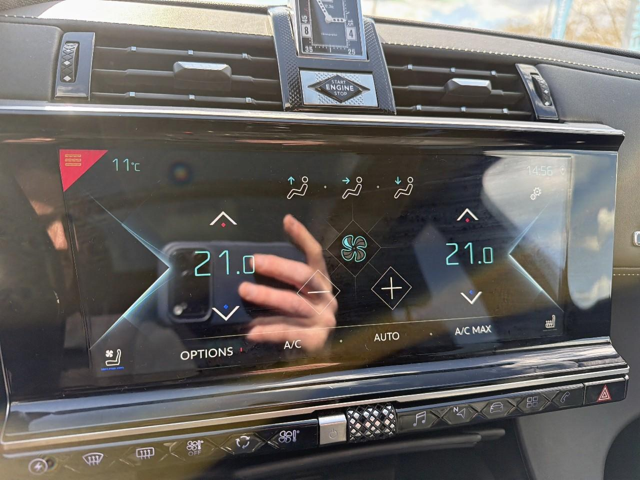 Ds Ds 7 crossback hybride e-tense 300 eat8 4x4 rivoli — photo 14