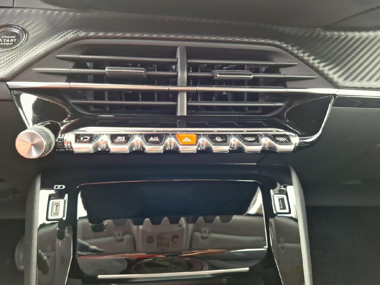 Peugeot 2008 1.5 bluehdi 100ch s&s allure — photo 20