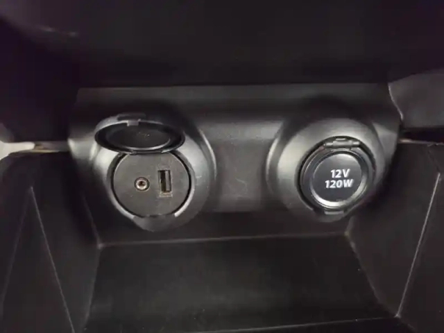 Suzuki Swift 1.0 boosterjet auto — photo 48