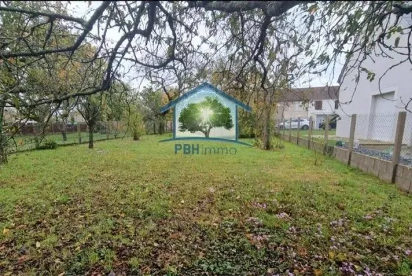 Terrain 649 m²
