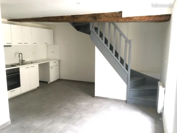 Superbe F2 Duplex Vernon plein centre