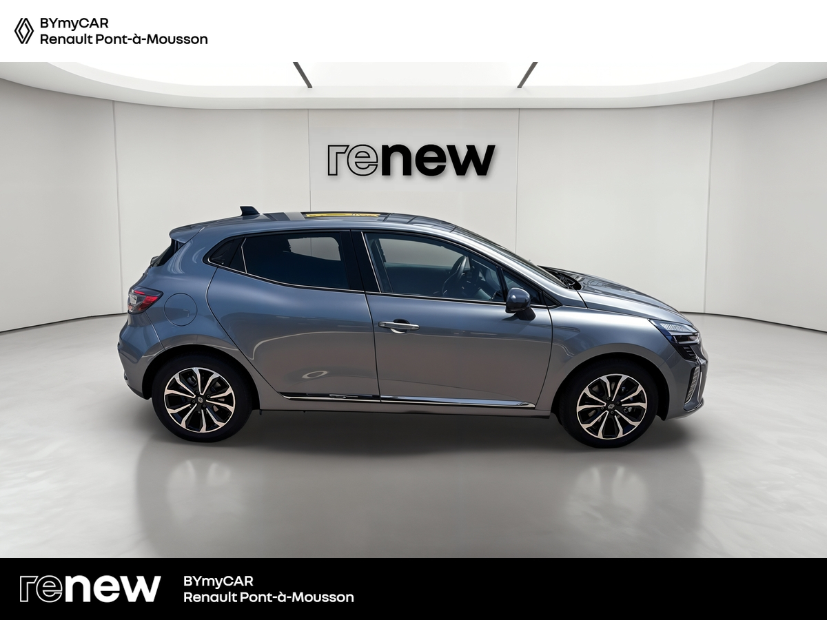 Renault Clio E-Tech full hybrid 145 — photo 6