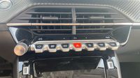 Peugeot 208 1.2 Hybrid 145ch Allure e-DCS6 — photo 26