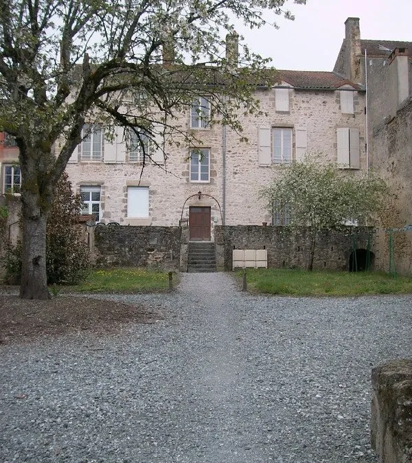 Photo 10