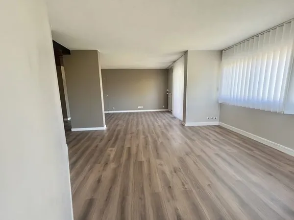 VANDOEUVRE PROHE SAURUPT - Magnifique 4 pièces de 102.7 m2