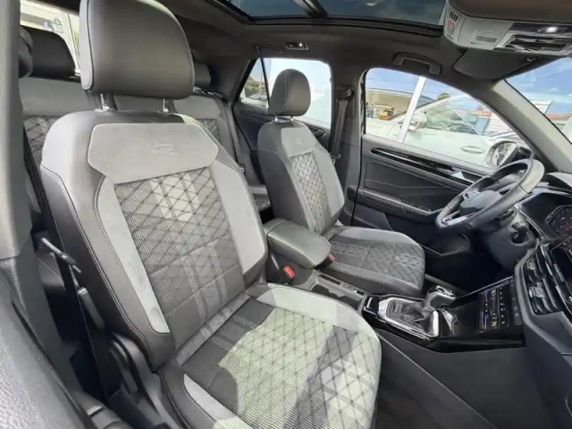 Volkswagen T-Roc 1.5 tsi evo2 150ch r-line dsg7 — photo 15