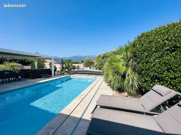 Villa 6 pièces 174 m²