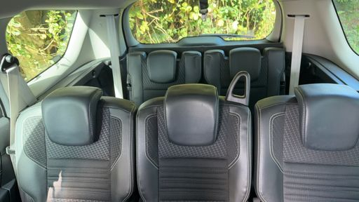 Renault Grand Scenic 1.6 dCi 130 - Bose Edition – 2015 – 131155 km – Diesel – Boîte Manuelle — photo 3
