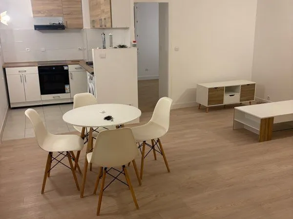 T2 meublé rénové 48 m² - Gare Limay - Cuisine équipée